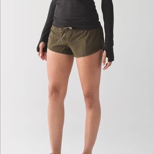 SIZE 2 LULULEMON SHORTS!!
